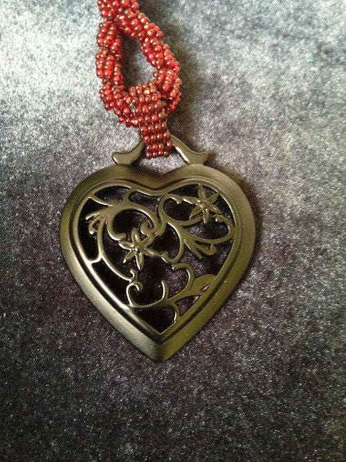 Pendant Black Heart, Filigree Heart Pendant, Valentines Day Necklace, Heart Necklace, Gothic Jewelry, Metal Necklace, Filigree Pendant