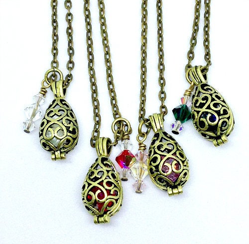 Brass Teardrop Necklace with Crystals, Brass Teardrop Pendant, Brass Filigree Pendant, Brass Filigree Teardrop, Teardrop Locket