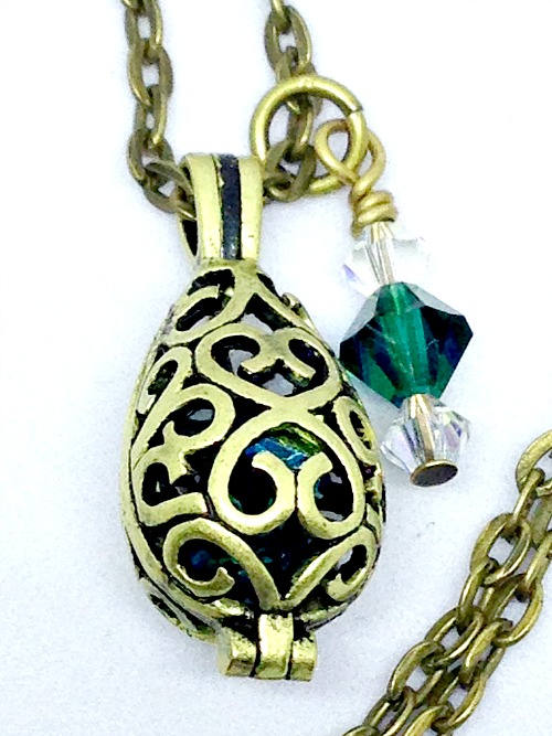 Brass Teardrop Necklace with Crystals, Brass Teardrop Pendant, Brass Filigree Pendant, Brass Filigree Teardrop, Teardrop Locket