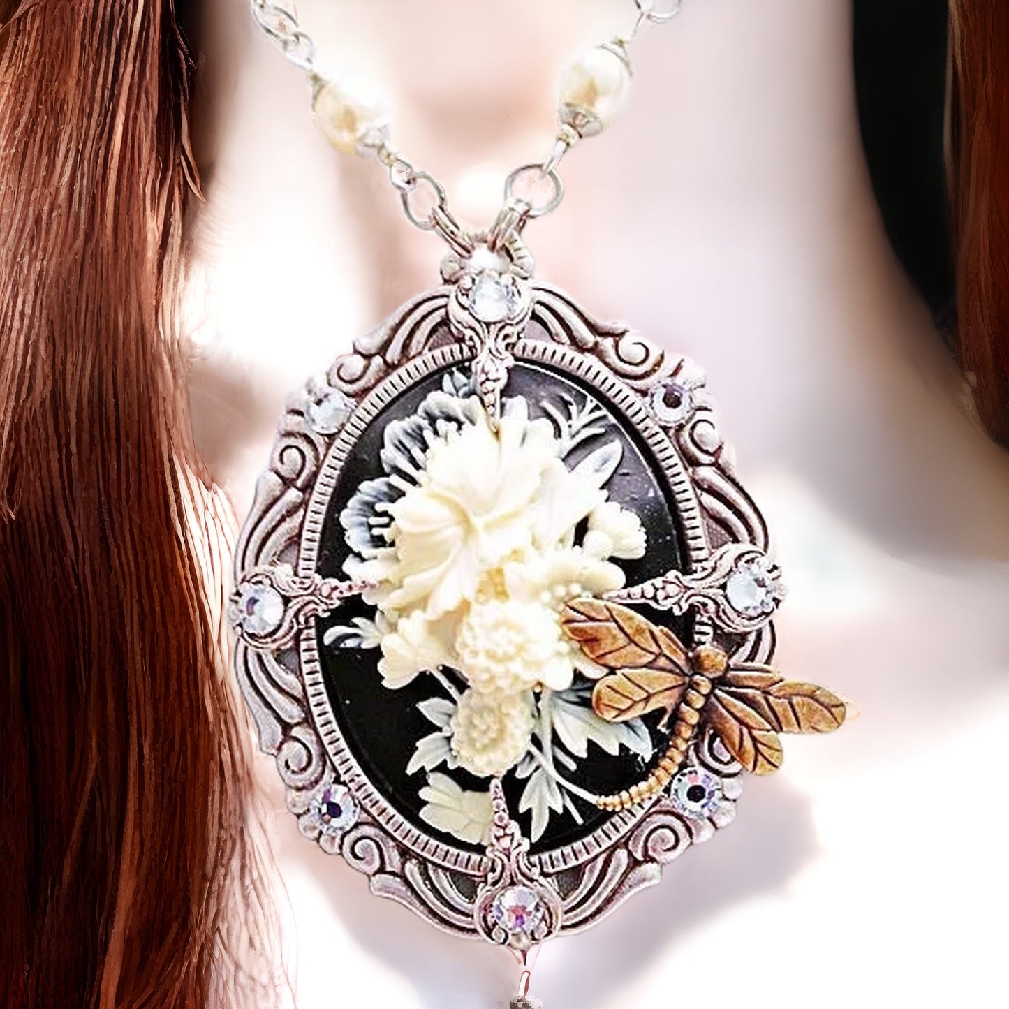 Dragonfly Flower Necklace, Flower Necklace, Insect Jewelry, Dragonfly Necklace, Pearl Necklace, Dragonfly Pendant, Silver Necklace